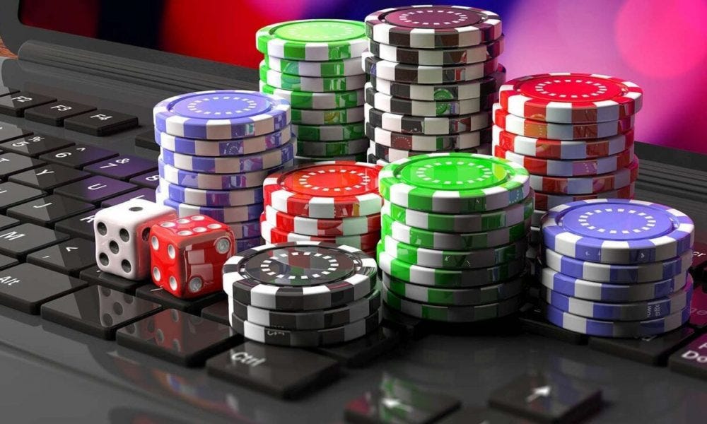 In terms of house edge and player strategy, how differ various online casino games and sports betting options